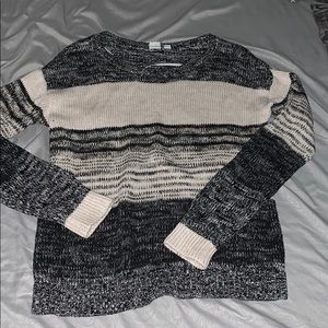 Amazing shape cozy sweater